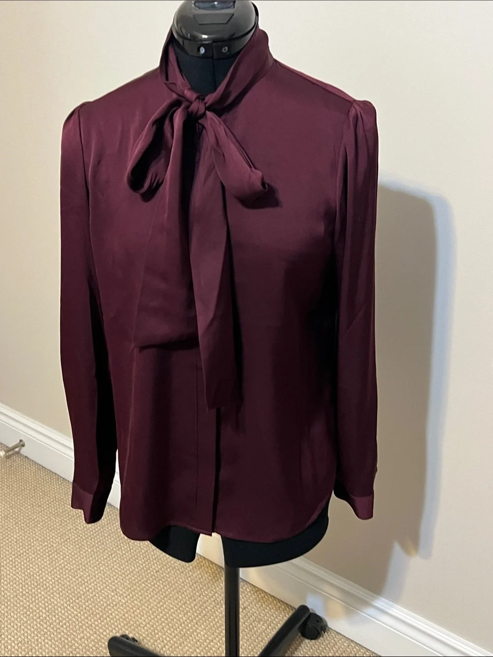 🆕 QUINCE Washable Stretch Silk Tie Neck Blouse - Picture 8 of 14